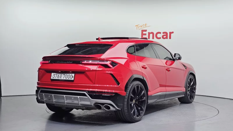 Lamborghini URUS