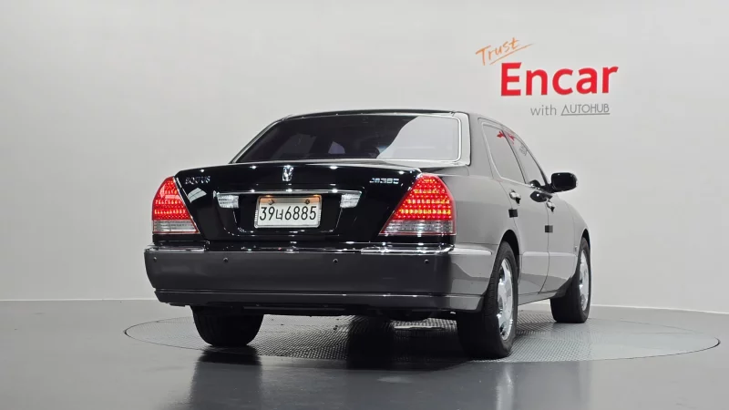 Hyundai Equus