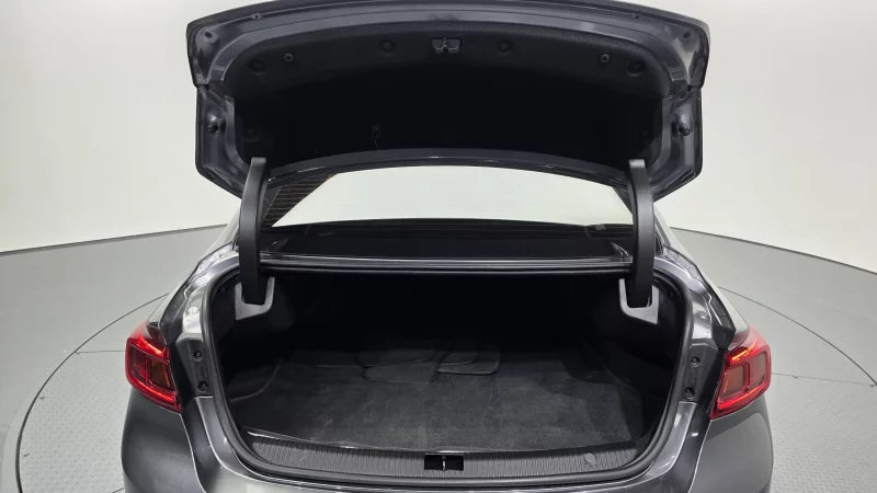 Renault SM6