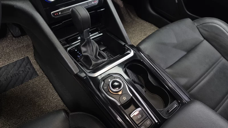 Renault SM6