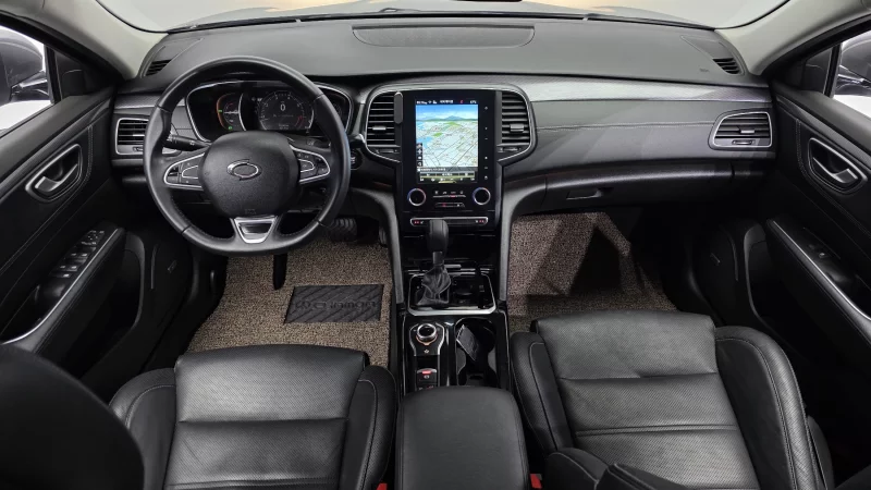 Renault SM6