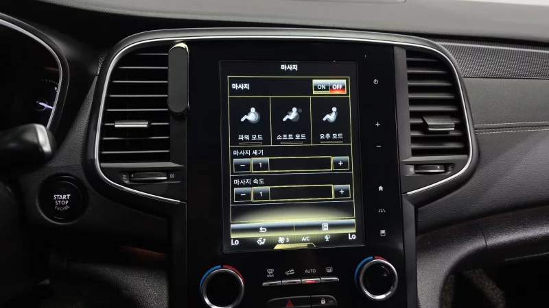 Renault SM6