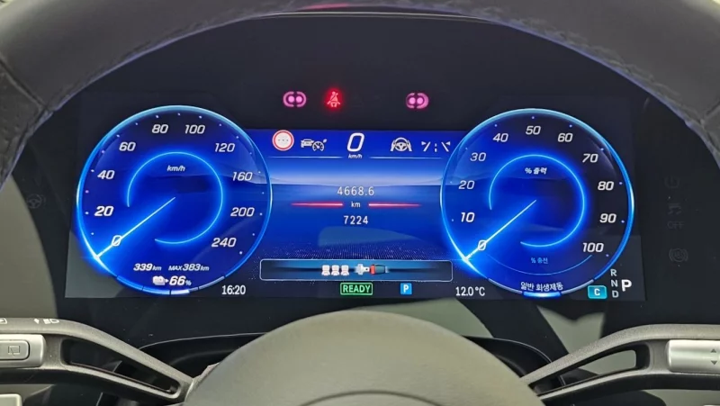 Mercedes-Benz EQS SUV