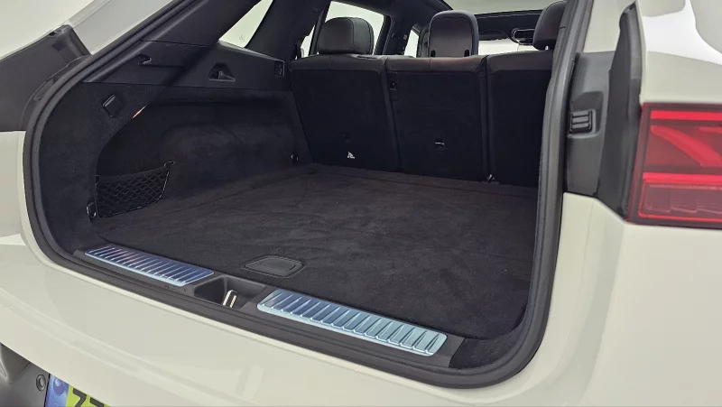 Mercedes-Benz EQS SUV