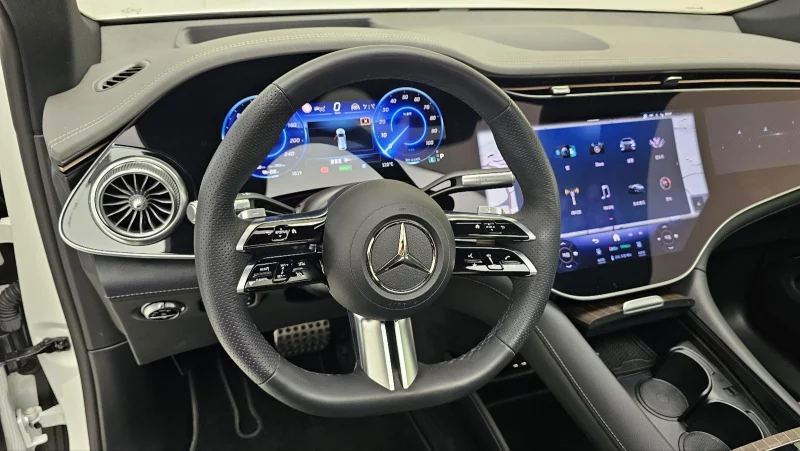 Mercedes-Benz EQS SUV