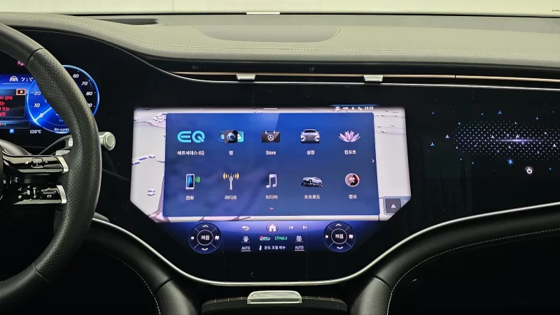 Mercedes-Benz EQS SUV