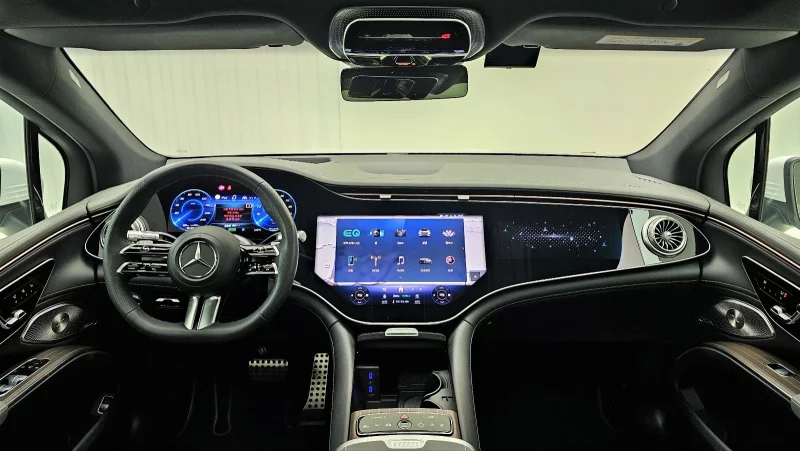 Mercedes-Benz EQS SUV