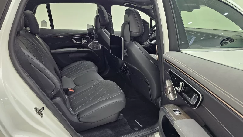 Mercedes-Benz EQS SUV