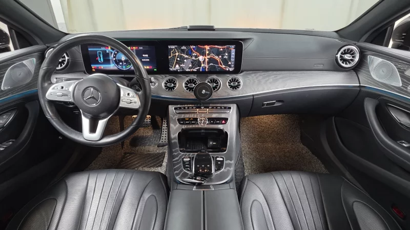 Mercedes-Benz CLS-Class