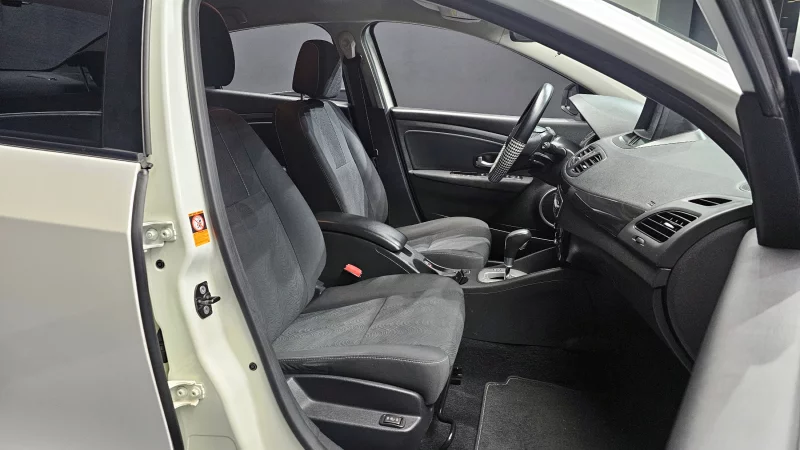 Renault SM3