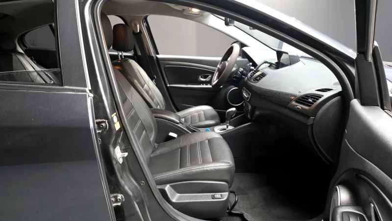 Renault SM3