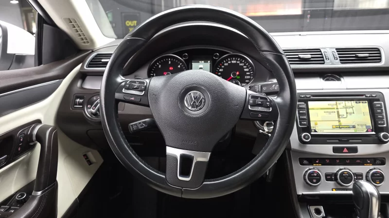 Volkswagen PASSAT CC
