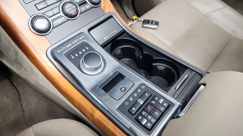 Land Rover RANGE ROVER SPORT