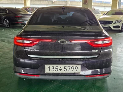 Renault SM6