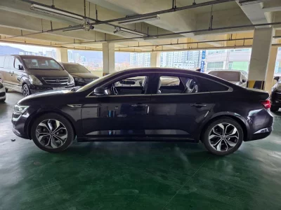 Renault SM6