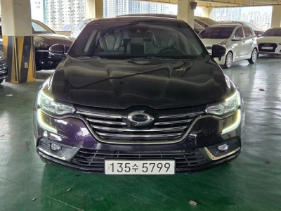 Renault SM6