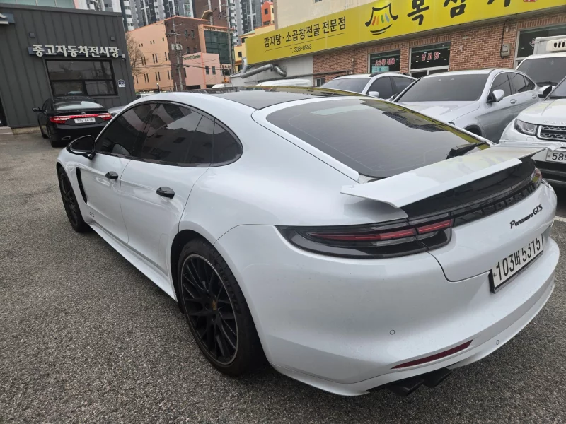 Porsche Panamera