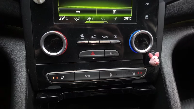 Renault SM6