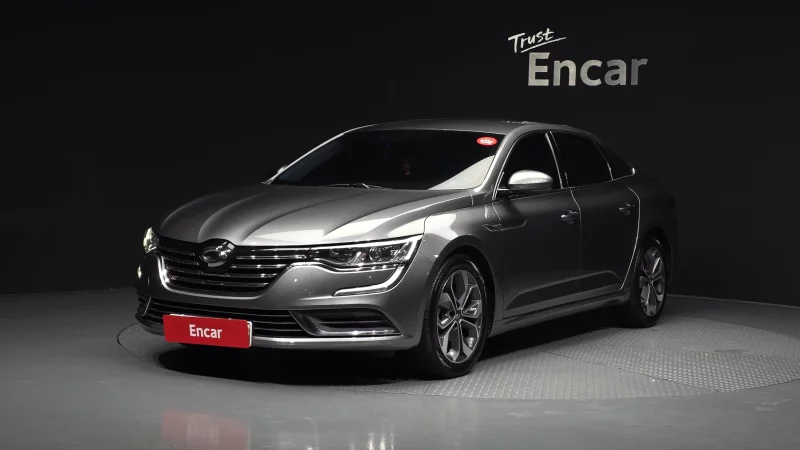 Renault SM6