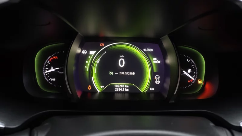 Renault SM6