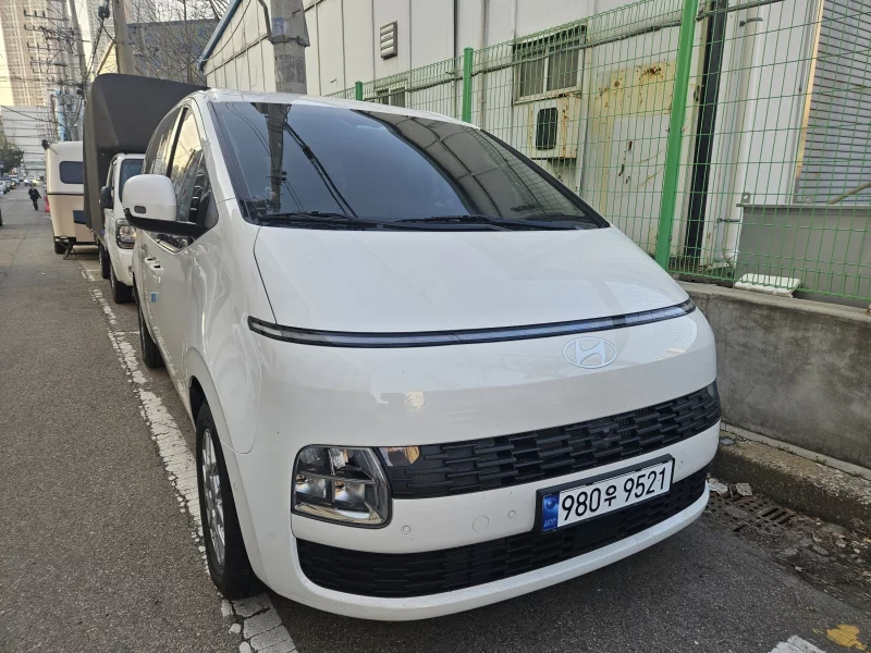 Hyundai Staria