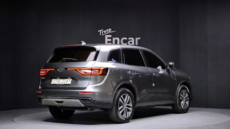 Renault QM6