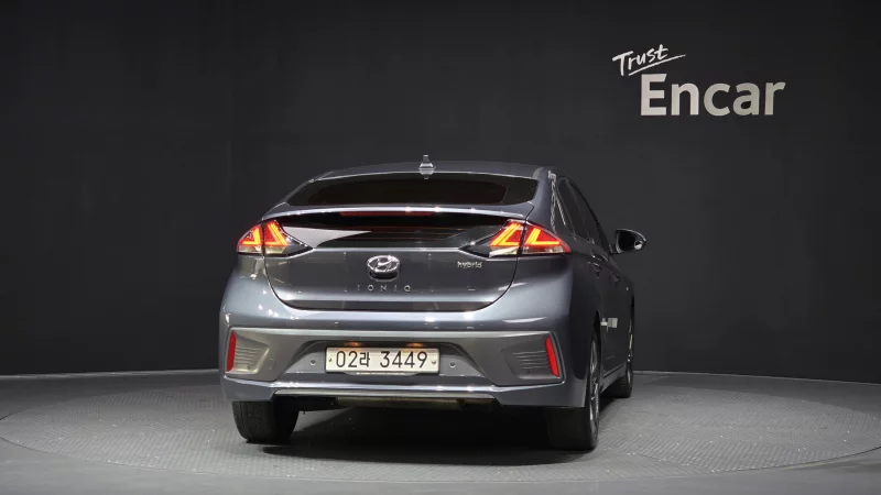 Hyundai Ioniq