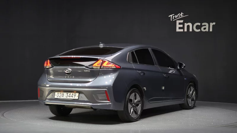Hyundai Ioniq