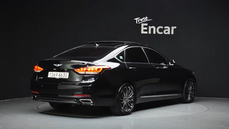 Hyundai Genesis