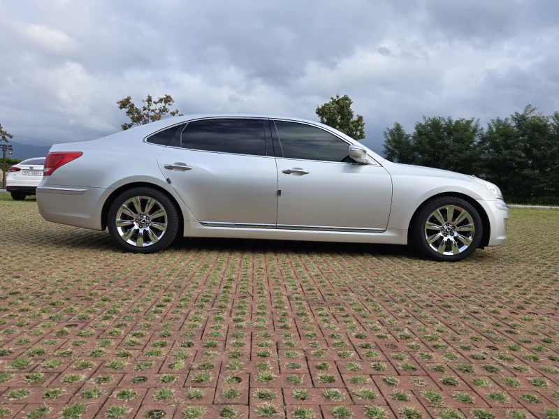 Hyundai Equus