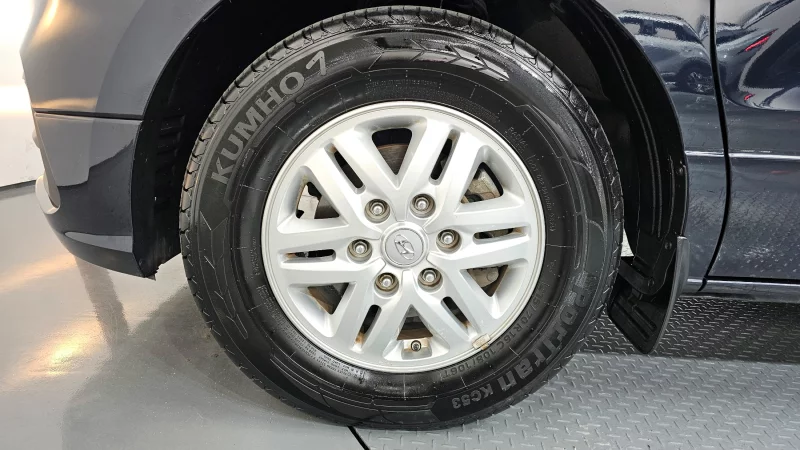 Hyundai Grand Starex