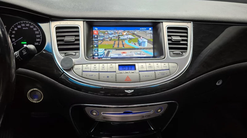 Hyundai Genesis