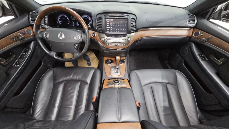 SsangYong Chairman W