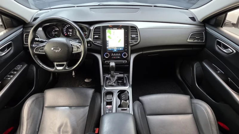 Renault SM6
