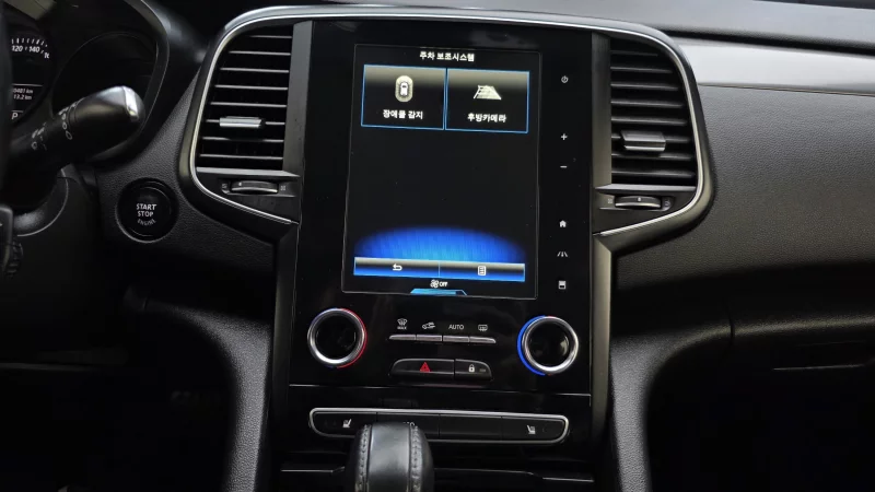 Renault SM6
