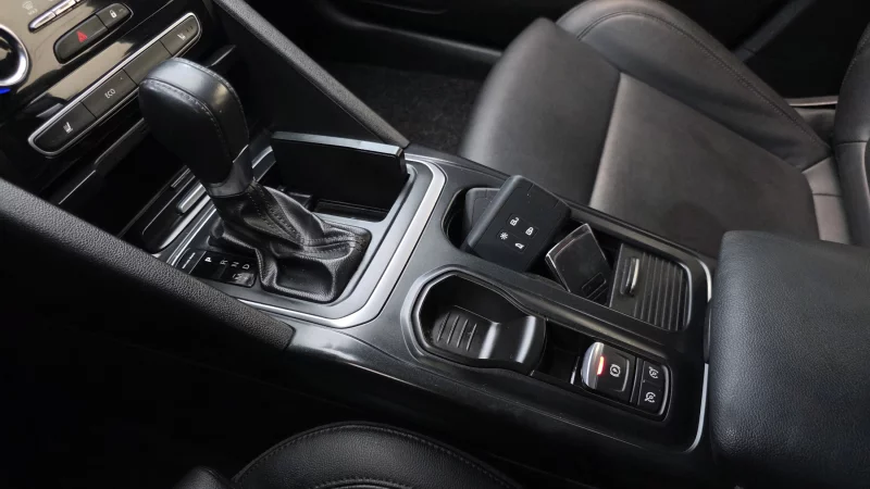 Renault SM6