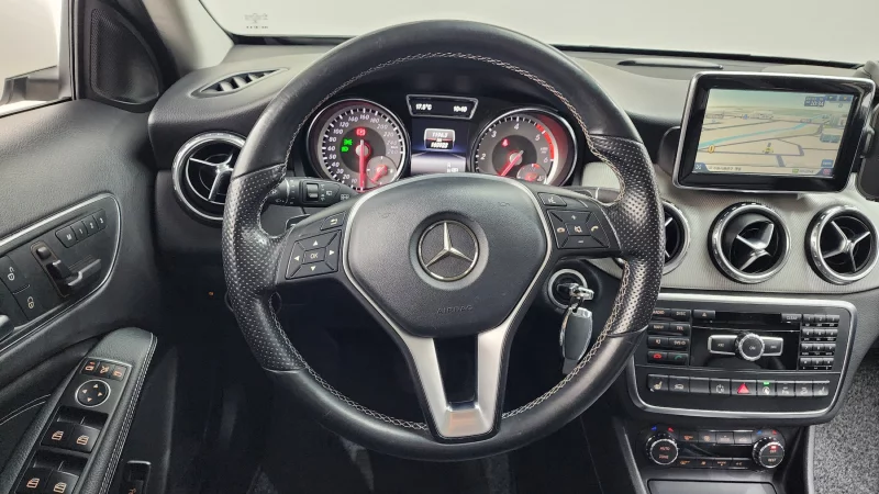 Mercedes-Benz GLA-Class