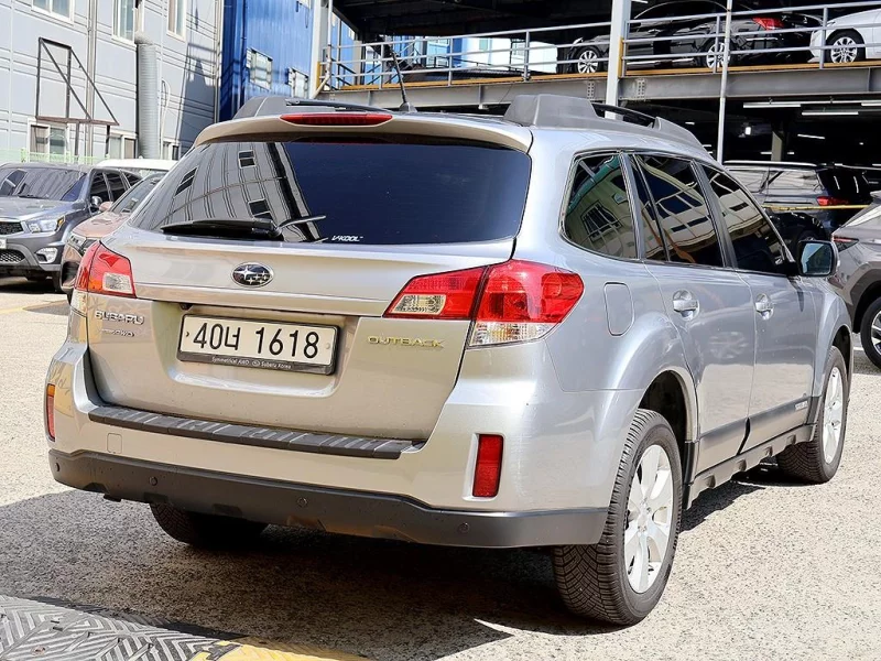 Subaru OUTBACK