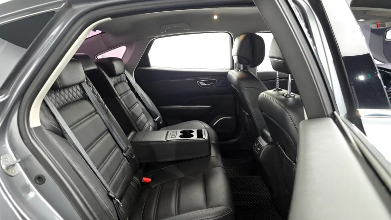 Renault SM6
