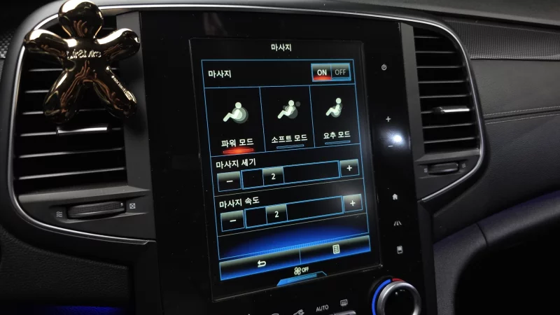 Renault SM6