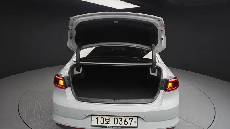 Renault SM6