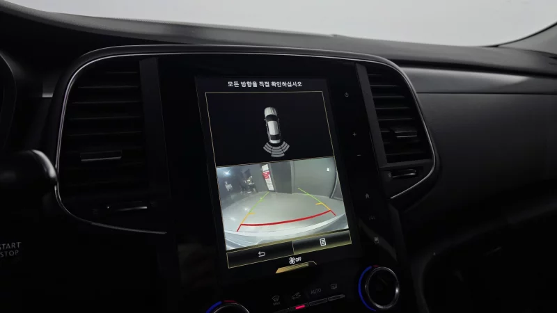 Renault SM6