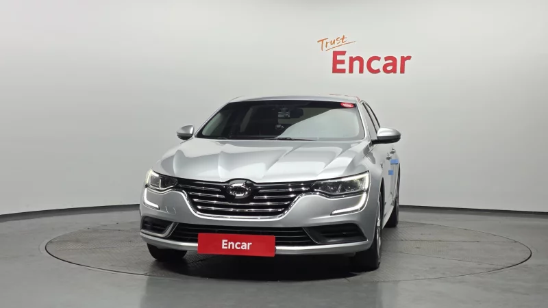 Renault SM6