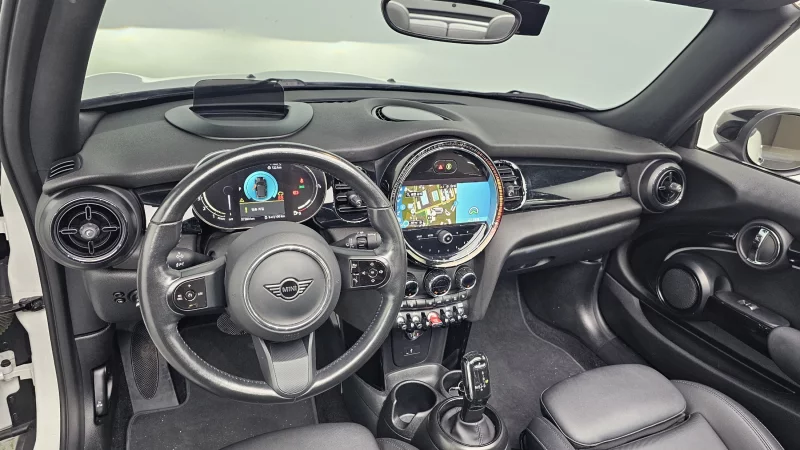 MINI Cooper Convertible