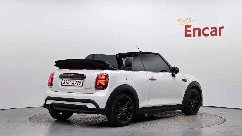 MINI Cooper Convertible