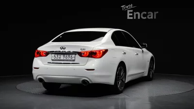 Infiniti Q50