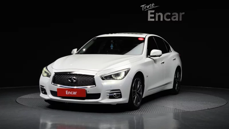 Infiniti Q50