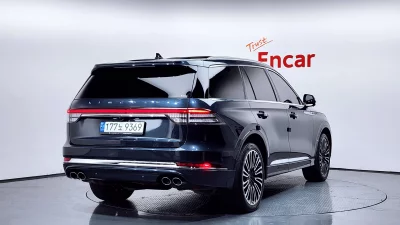 Lincoln AVIATOR