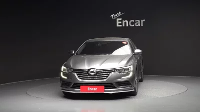 Renault SM6