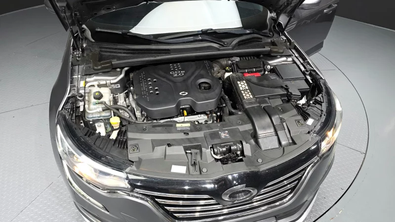 Renault SM6